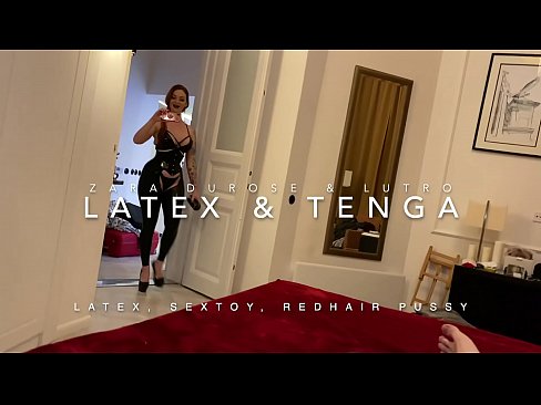 ❤️ Usisi otholwa enekhanda elibomvu egqoke imvunulo ye-latex ebhejwa usingamzali Ividiyo yokubhebhana ku-zu.watchhentai.ru ❌️